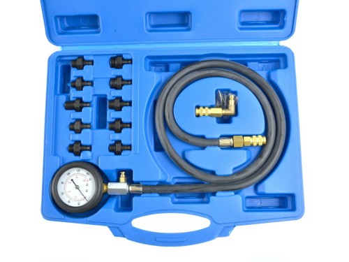 Tester ciśnienia oleju z manometrem 0-10BAR, elastycznym przewodem i 10 adapterami w niebieskim pudełku