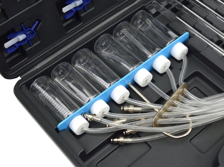 Zestaw testerów do wtryskiwaczy Common Rail z 6 menzurkami i przewodami w plastikowym etui