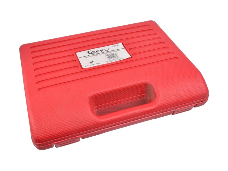 Czerwona walizka narzędziowa Geko do uszczelniania zaworów z uchwytem i oznaczeniem modelu