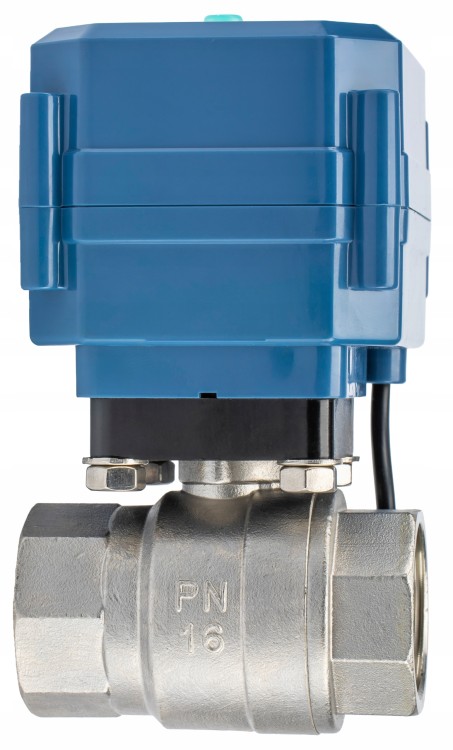 Automatyczny zawór antyzalaniowy Smartstop z niebieską obudową i metalowym korpusem, rozmiar 1 cala