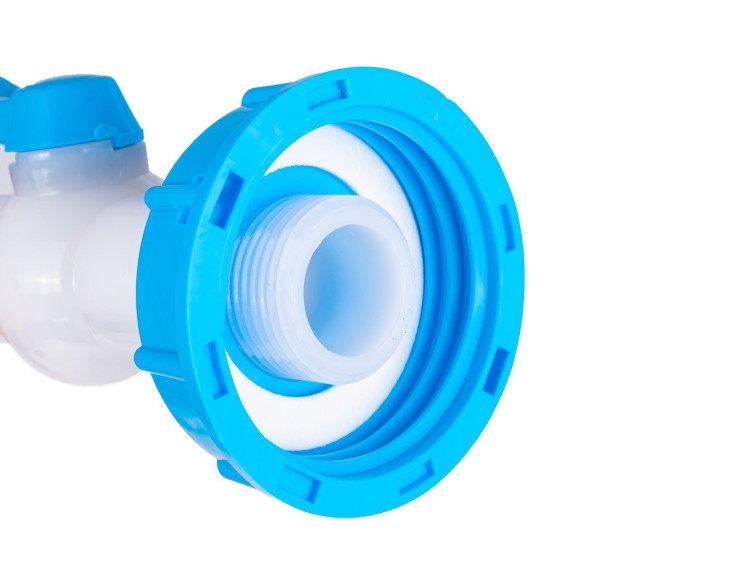 Zawór kulowy biało-niebieski z nakrętką S60x6 i gwintem do węża 32 mm pod kątem 45°