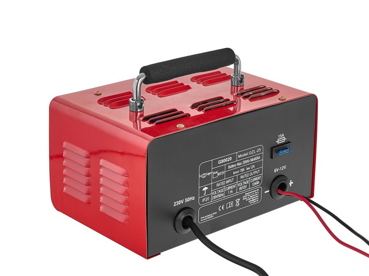 Prostownik z rozruchem 75A 6/12V GEKO z uchwytem i przewodami, czerwony metalowy korpus