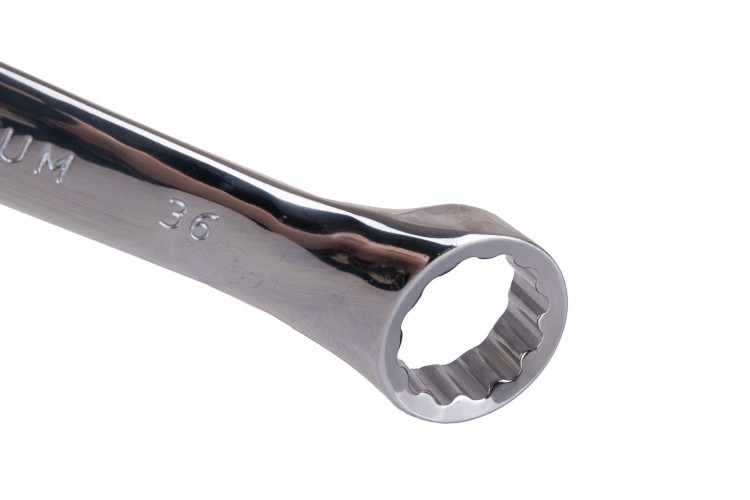 Polerowany klucz płasko-oczkowy 36 mm z 12-kątną, wygiętą główką, stal CRV