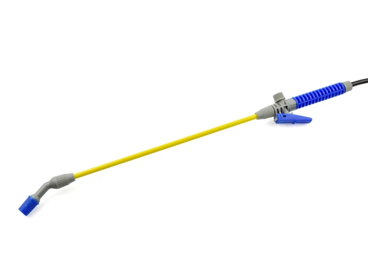 Ręczny opryskiwacz ciśnieniowy z niebiesko-szarym uchwytem i żółtą lancą 43 cm