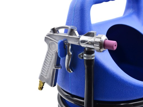 Pistolet piaskarki GEKO z dyszą i uchwytem zbiornika