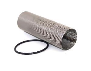 Metalowa siatka filtracyjna z czarnym uszczelnieniem